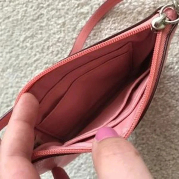 Authentic Coach Light Pink Pebble Leather Wristlet - Picture 3 of 4